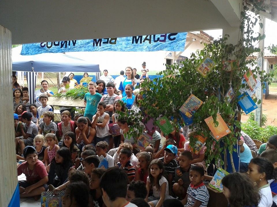 Escola Santa Rosa realiza projeto de incentivo à leitura com alunos do Ensino Fundamental
