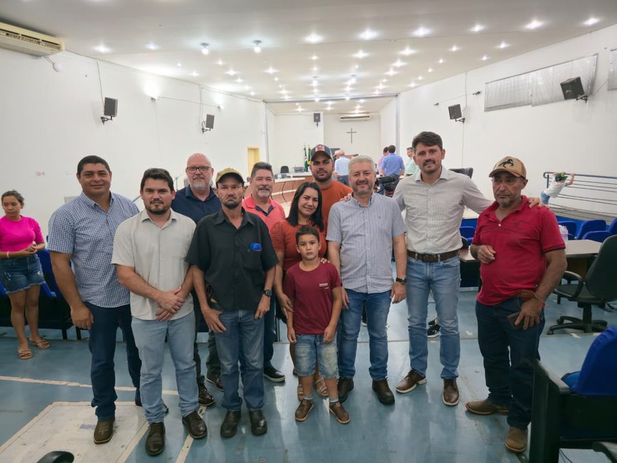 Prefeito Thalles Tomazelli participa de audiência pública sobre a crise leiteira que atinge os produtores do Conesul