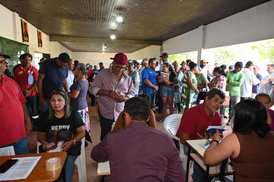 Rumo à titulação: Prefeitura e INCRA atualizam cadastros de produtores do P.A. Caburey