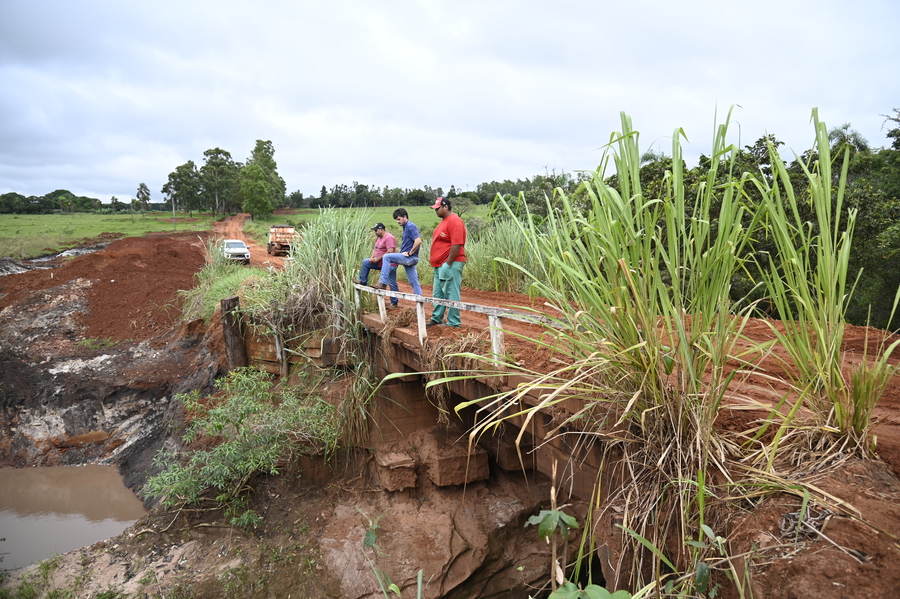 Ponte de concreto começa a ser construída em Itaquiraí