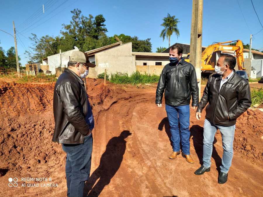 Prefeito Ricardo autoriza início das obras para a pavimentação de ruas do Monte Castelo