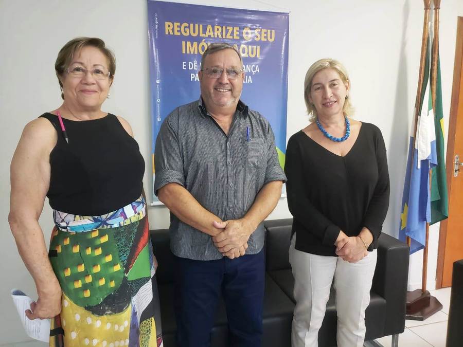 Ricardo pede na Agehab a conclusão de casas do Jd. Ipê e mais recursos para a habitação