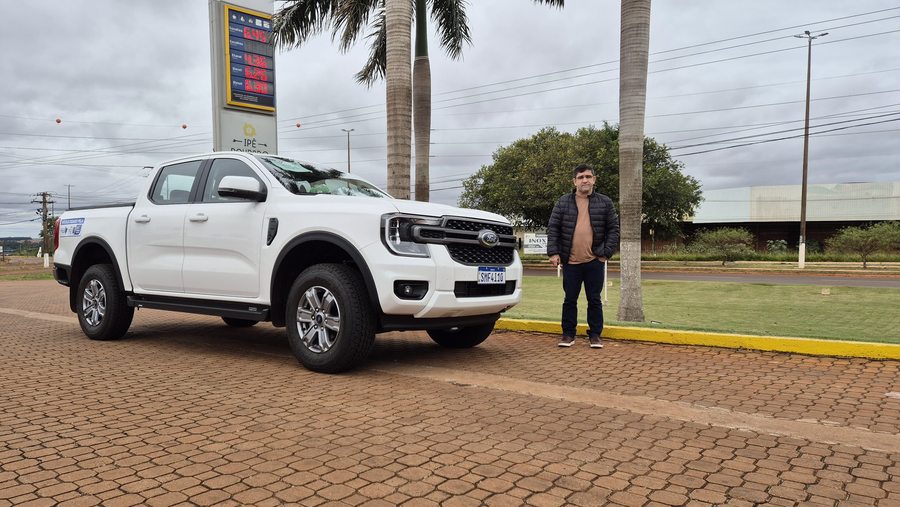 Saúde de Itaquiraí ganha reforço com nova caminhonete para o combate às arboviroses