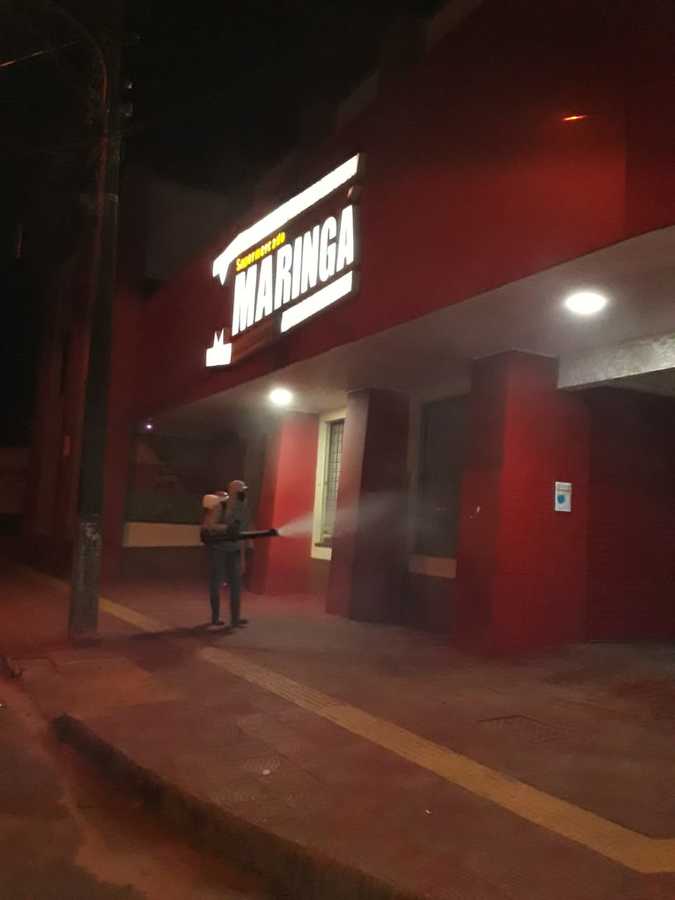 Trabalho de desinfecção contra o coronavírus continua pela cidade