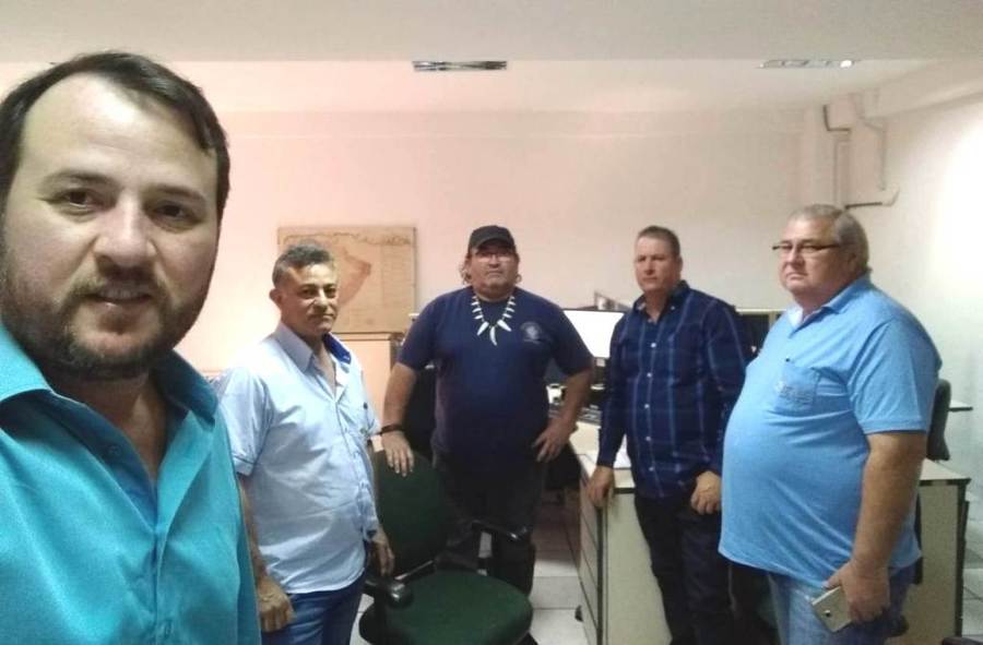 Lideranças de Itaquiraí reivindicam no Incra área para construção de laticínio