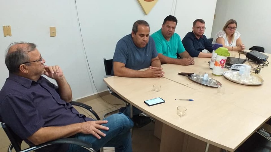 Prefeito Ricardo assina decreto com medidas de prevenção ao coronavírus