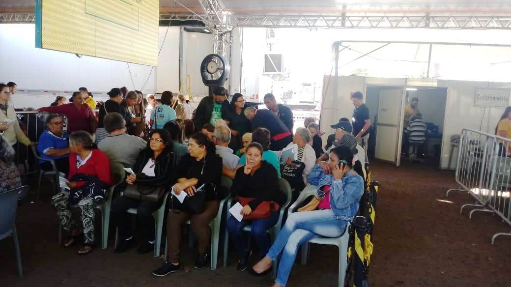 Saúde Municipal garante cirurgias de catarata a pacientes de Itaquiraí, na Caravana de Saúde