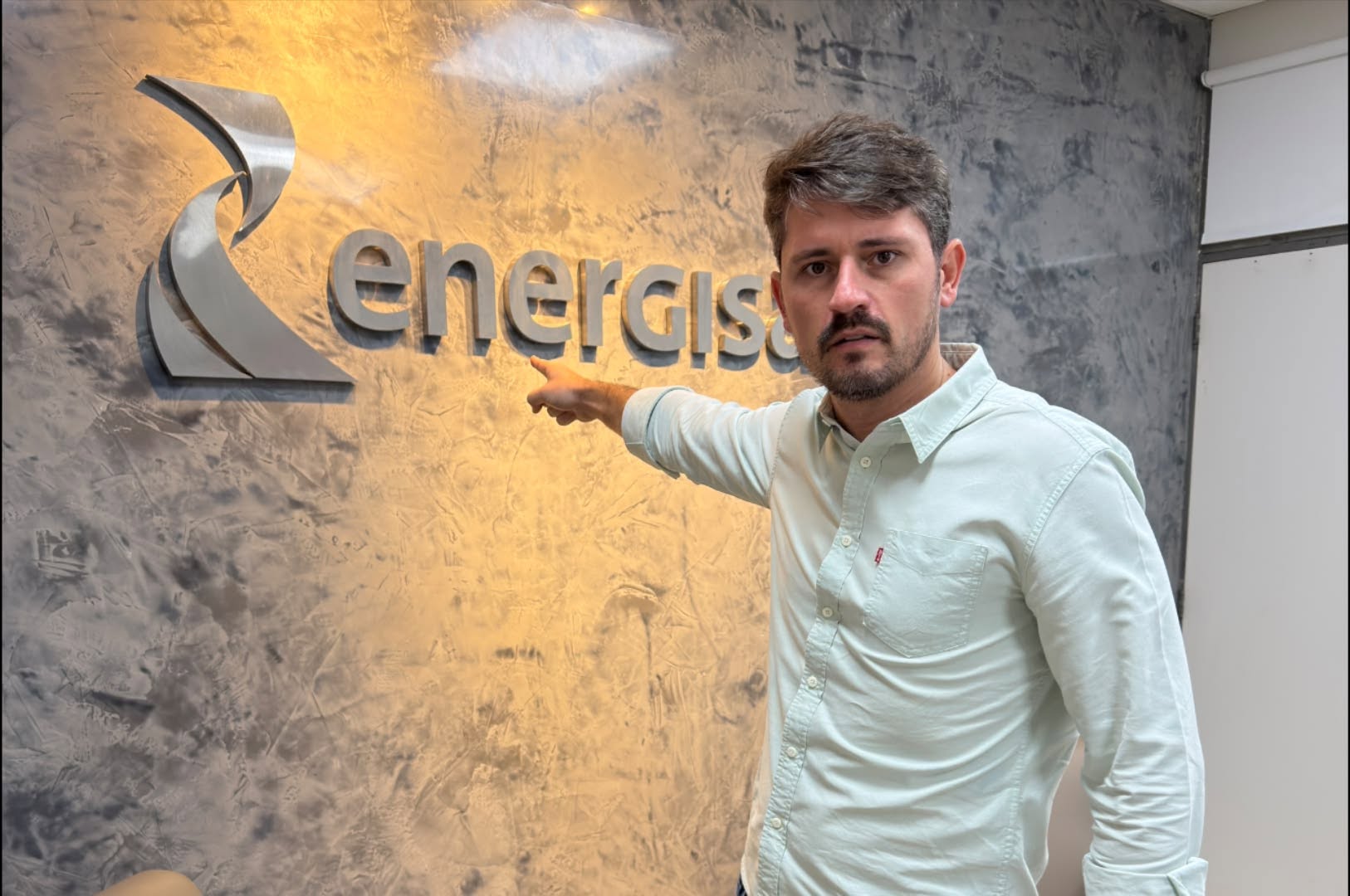 Thalles leva reclamações de moradores e cobra soluções da Energisa para Itaquiraí