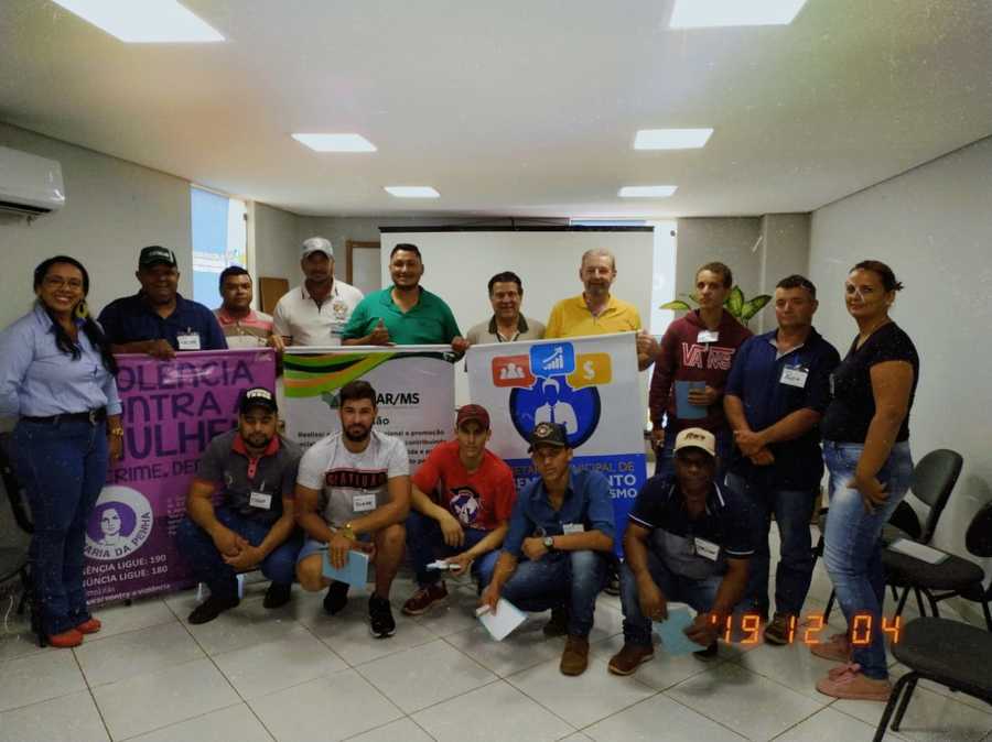 Prefeitura, Senar e Sindicato Rural Patronal realizam Curso de Operador de Pá Carregadeira em Itaquiraí