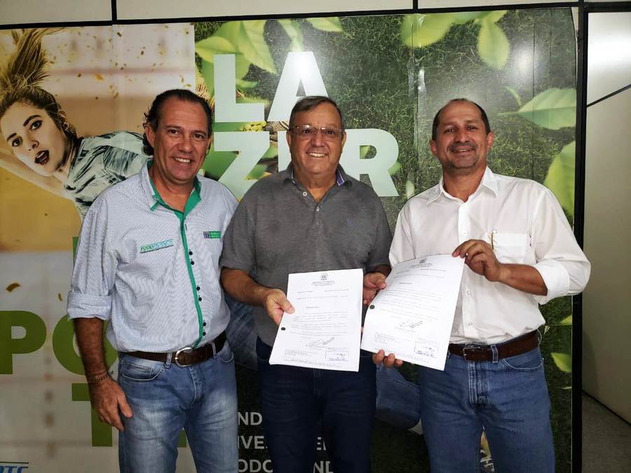 Prefeito Ricardo Fávaro protocola na Fundesporte projetos da Copa Interglebas e do Laço Comprido