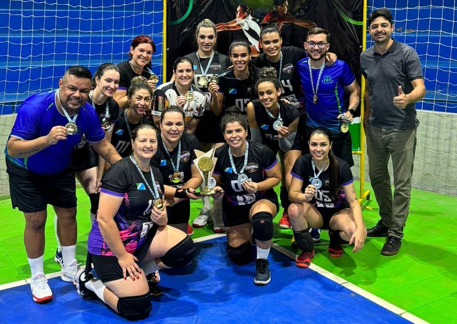 Itaquiraí conquista o 1º Lugar no Campeonato Regional de Voleibol