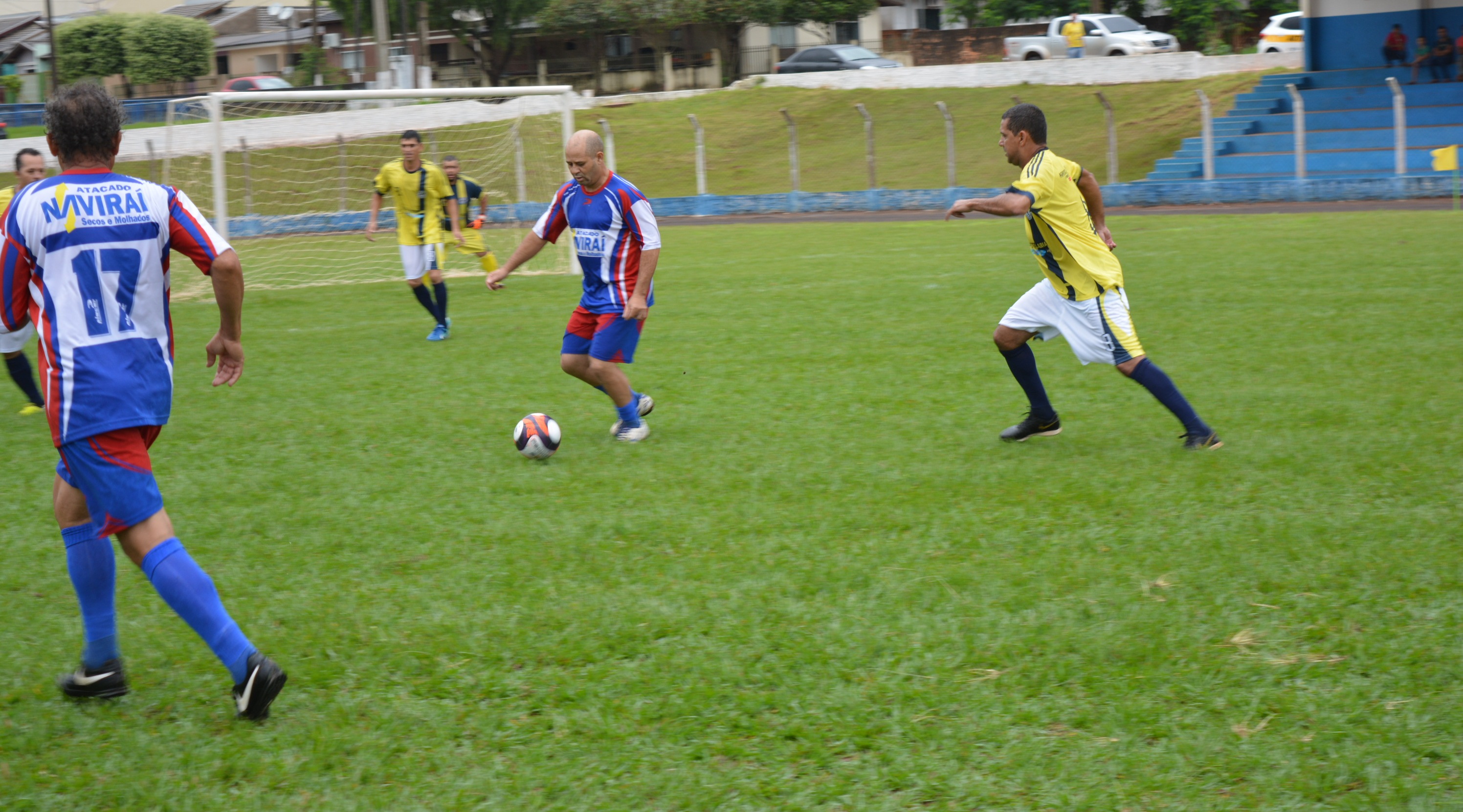 Campeonato Regional de Futebol Suíço de Itaquiraí teve 12 gols na abertura, hoje