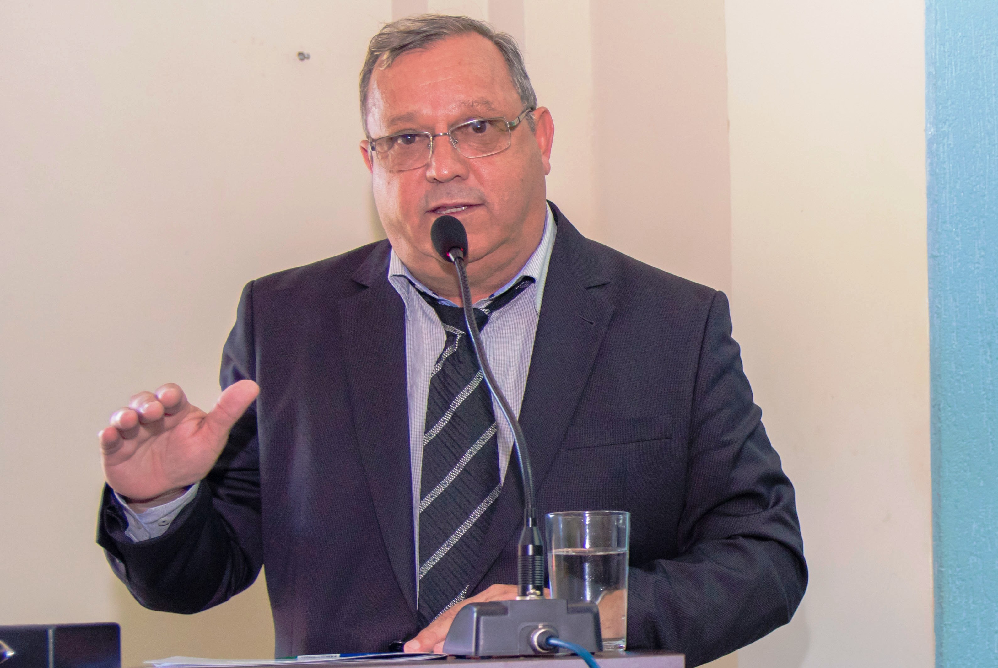 Ricardo Fávaro determina cortes para adequar finanças do Município de Itaquiraí