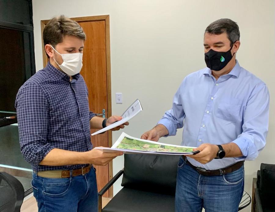 Thalles e Eduardo Riedel anunciam mais de 1.9 milhões em obras nesta sexta-feira em Itaquiraí