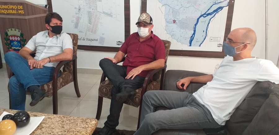 Ricardo Fávaro recebe visita do prefeito e vice eleitos, Thalles Tomazelli e Dr. Bruno