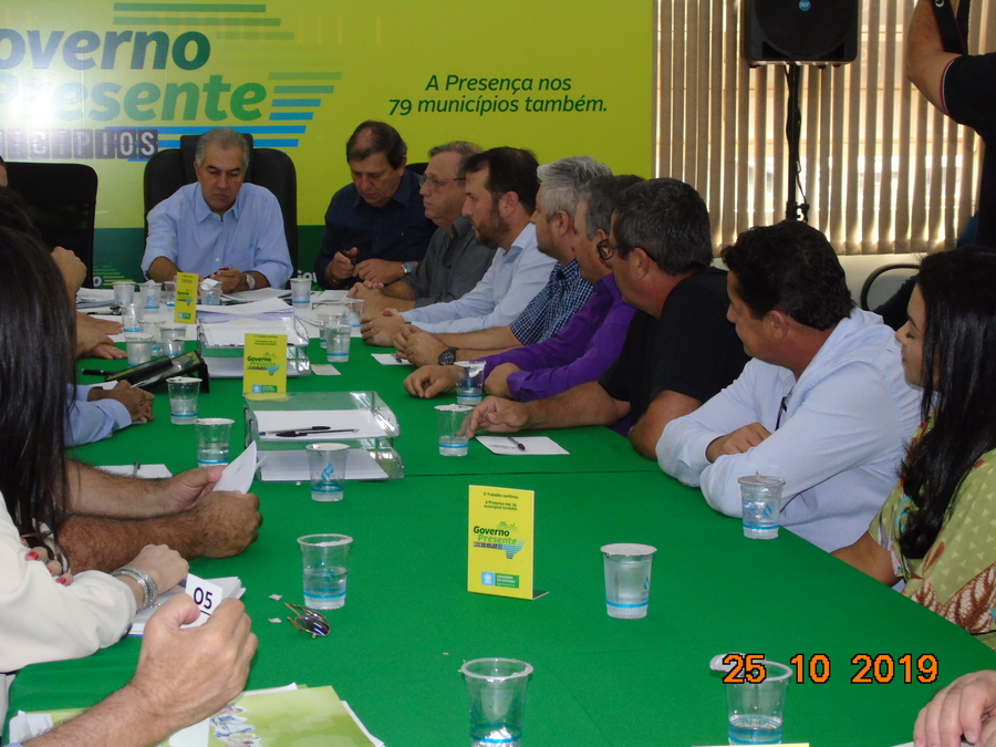Prefeito Ricardo Fávaro e vereadores mantêm audiência com o governador Reinaldo Azambuja