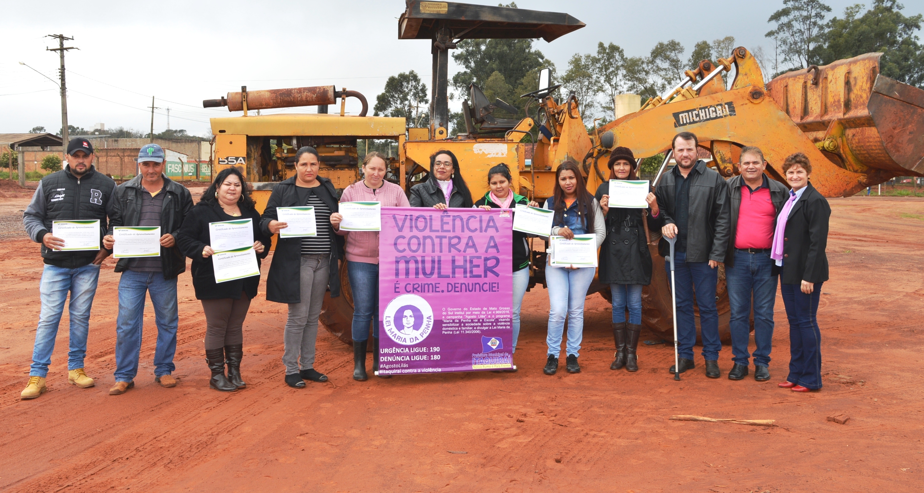 Coordenadoria da Mulher de Itaquiraí finaliza mais dois cursos profissionalizantes e entrega certificados