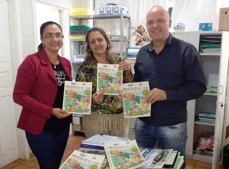 Meio Ambiente, Conisul e Itaipu distribuirão cartilha a alunos sobre a correta destinação final do lixo