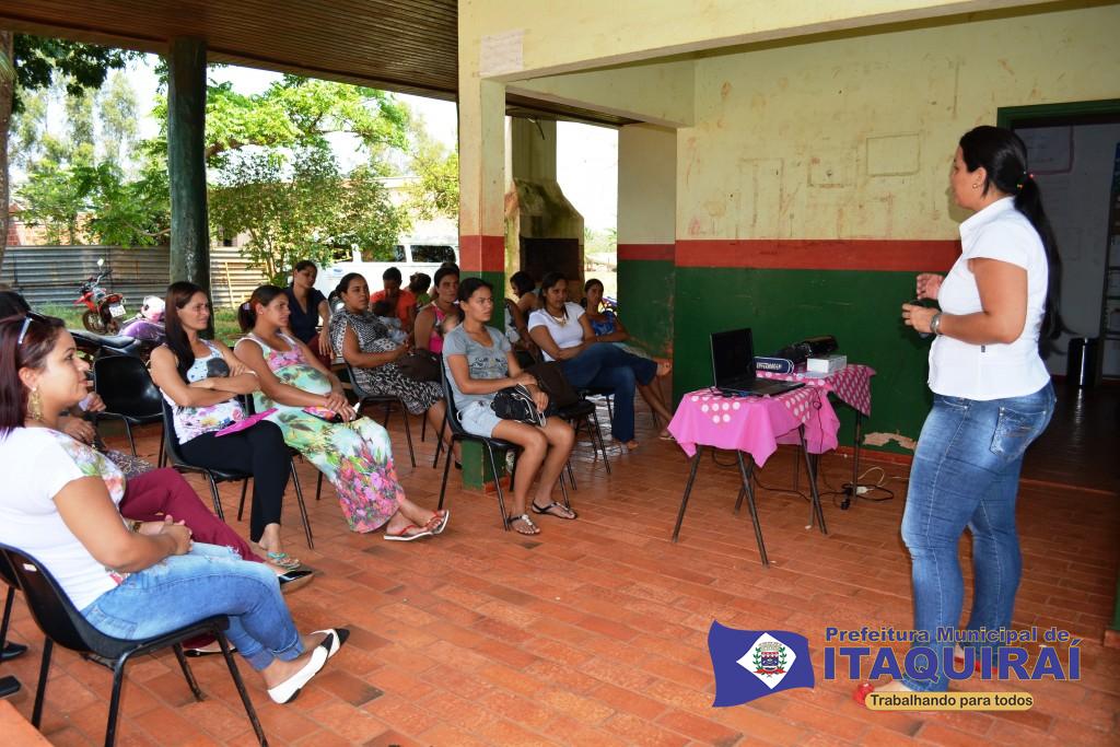 Prefeitura de Itaquiraí entrega kits para gestantes do Assentamento Santo Antônio