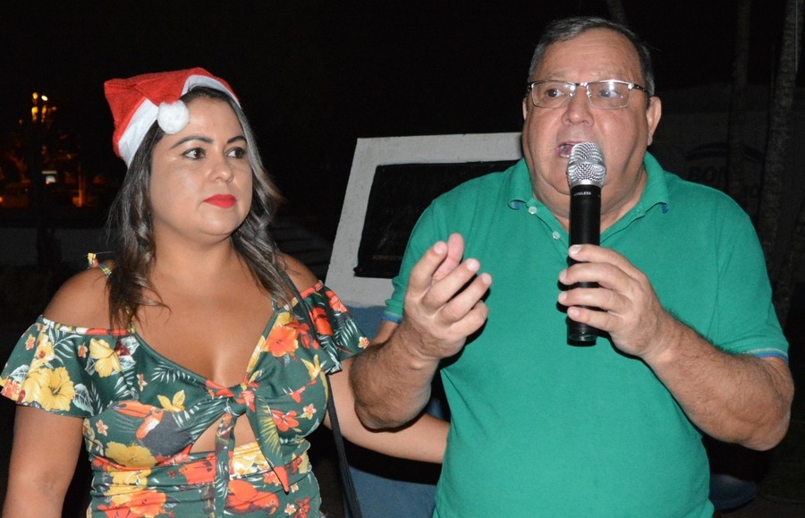 Prefeito Ricardo Fávaro abre o "Natal Iluminado" na praça Santos Tomazelli