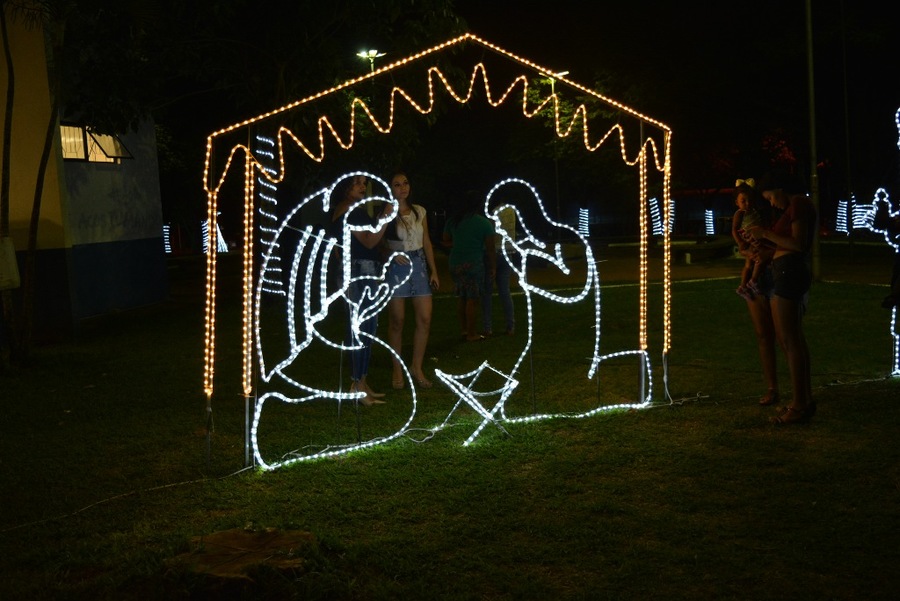 Prefeito Ricardo Fávaro abre o "Natal Iluminado" na praça Santos Tomazelli