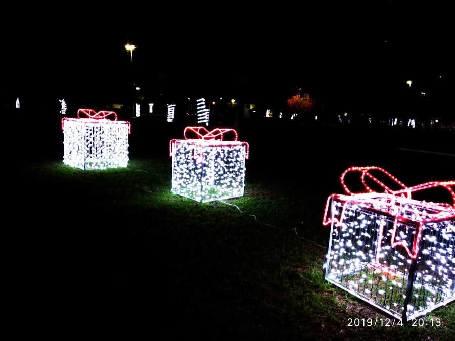 Prefeito Ricardo Fávaro abre o "Natal Iluminado" na praça Santos Tomazelli