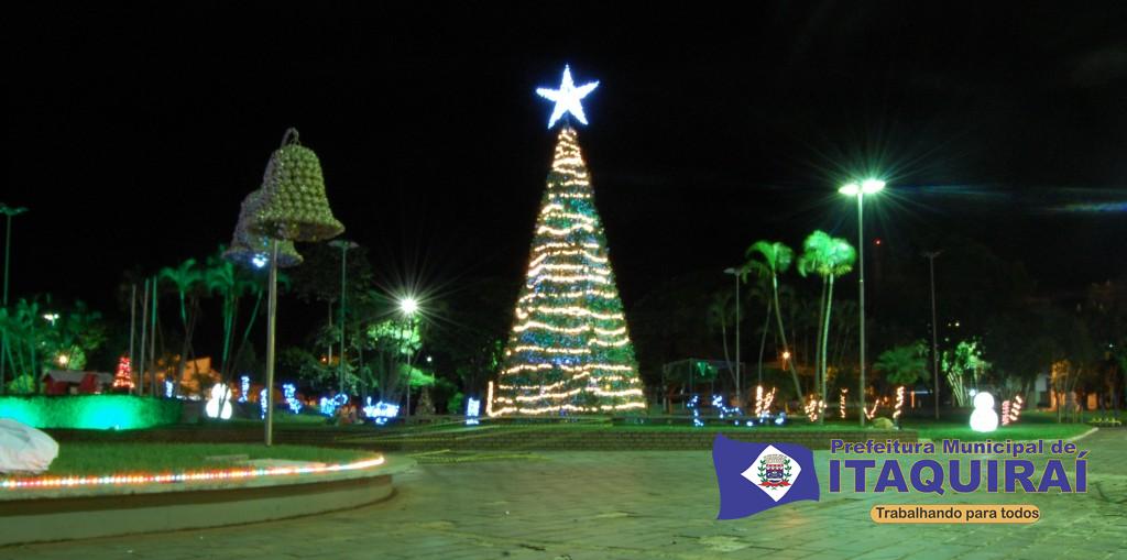 Prefeito Ricardo Fávaro inaugura hoje à noite a decoração de Natal da Praça Santos Tomazelli