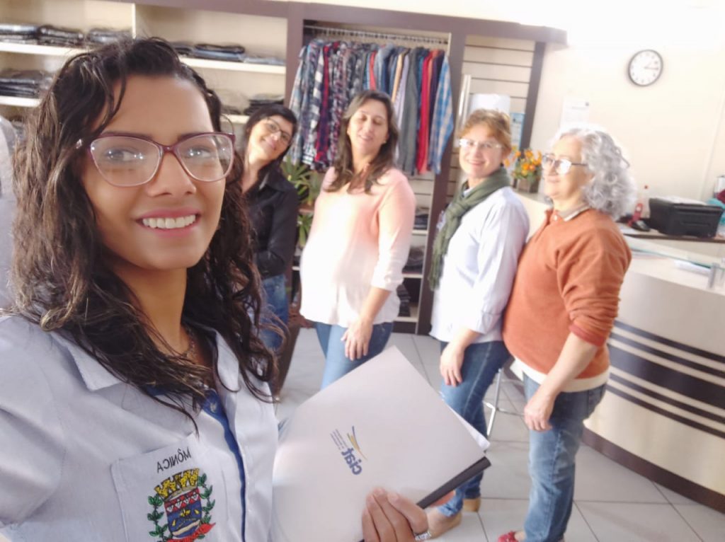 Comerciantes são informados sobre ações do Desenvolvimento Econômico de Itaquiraí