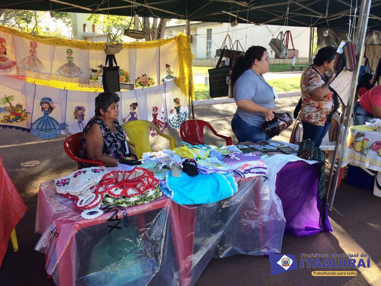 Mulheres produtoras e artesãs representam Itaquiraí na 13ª Feira de Sementes Nativas e Crioulas