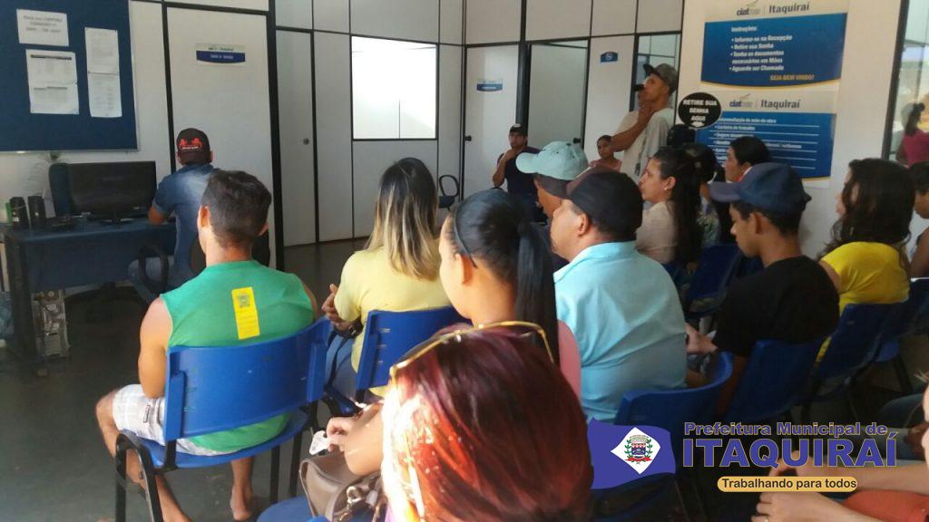 Mais colaboradores são contratados hoje, pela Bello, em parceria com a Casa do Trabalhador
