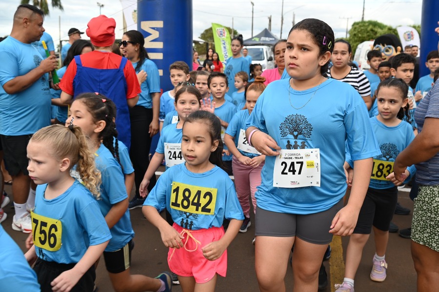 2ª Corrida do Projeto Mais Saúde, Menos Telas leva integração e hábitos saudáveis em Itaquiraí