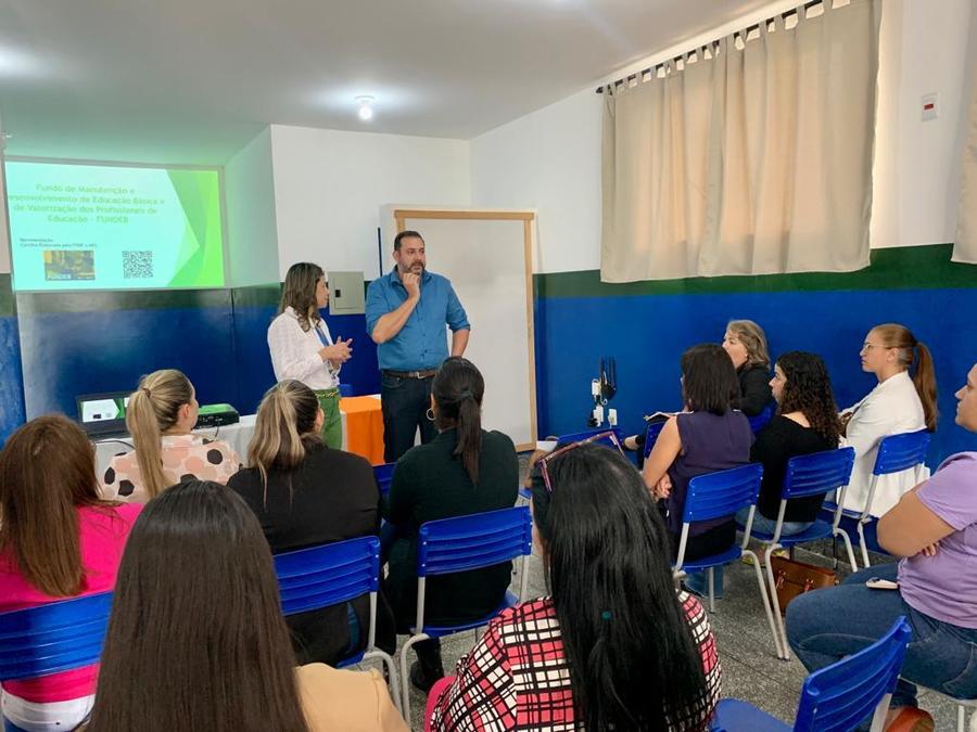 Prefeitura de Itaquiraí realiza Formação de Conceitos Básicos sobre o FUNDEB