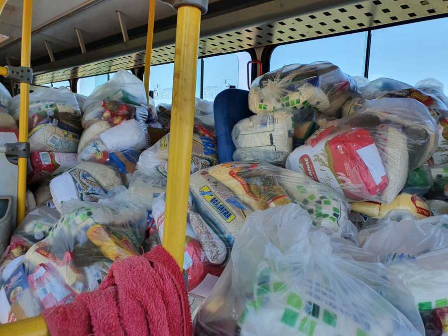 Secretaria de Educação de Itaquiraí entrega mais 600 cestas de alimentos