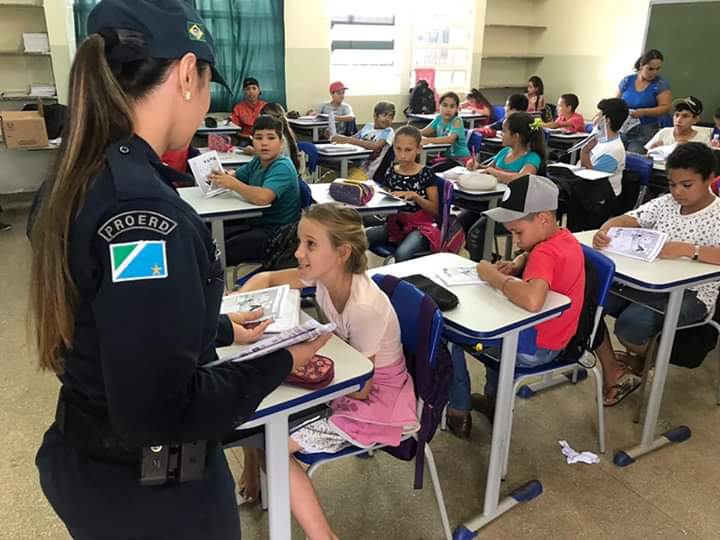 Secretaria de Educação e Polícia Militar iniciam o PROERD a alunos de Itaquiraí