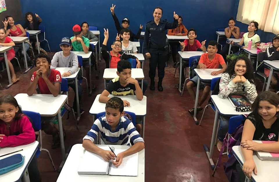 Secretaria de Educação e Polícia Militar iniciam o PROERD a alunos de Itaquiraí