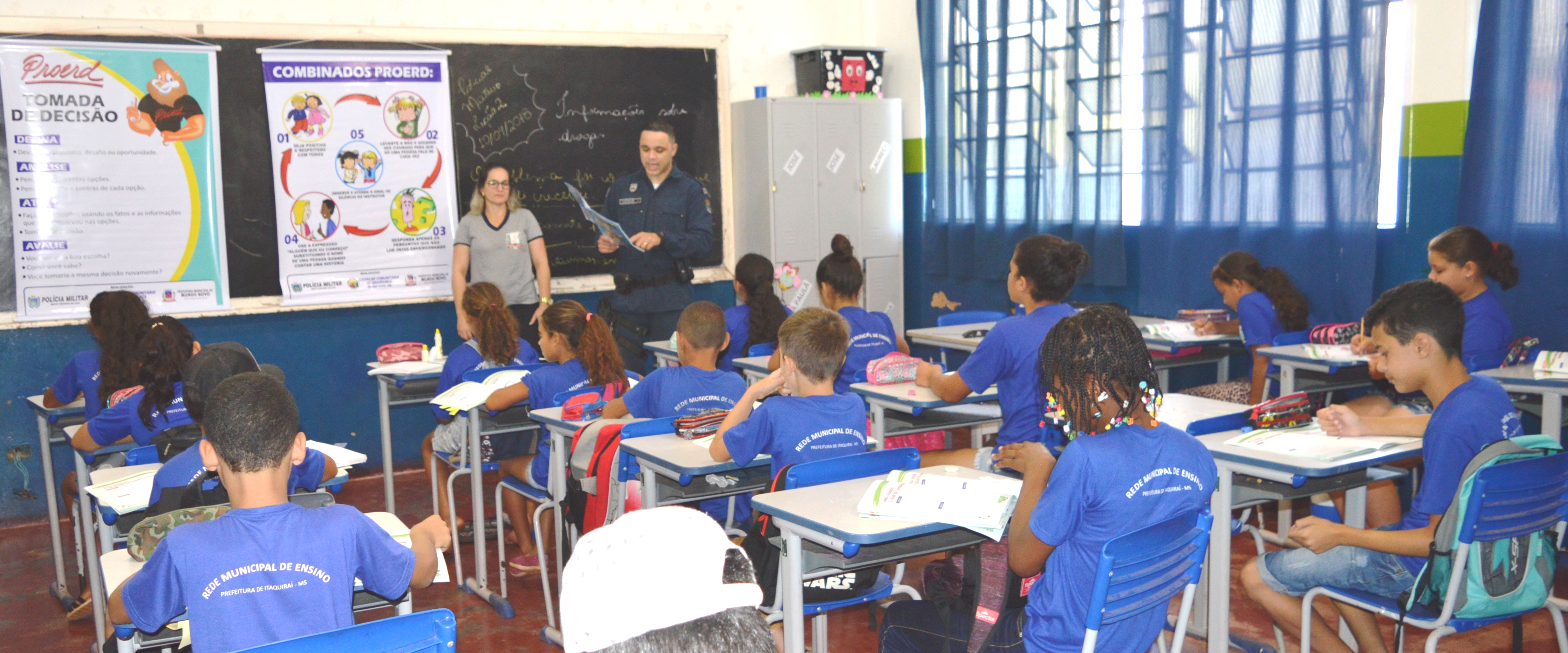Alunos da rede municipal de ensino de Itaquiraí estão recebendo o Projeto PROERD