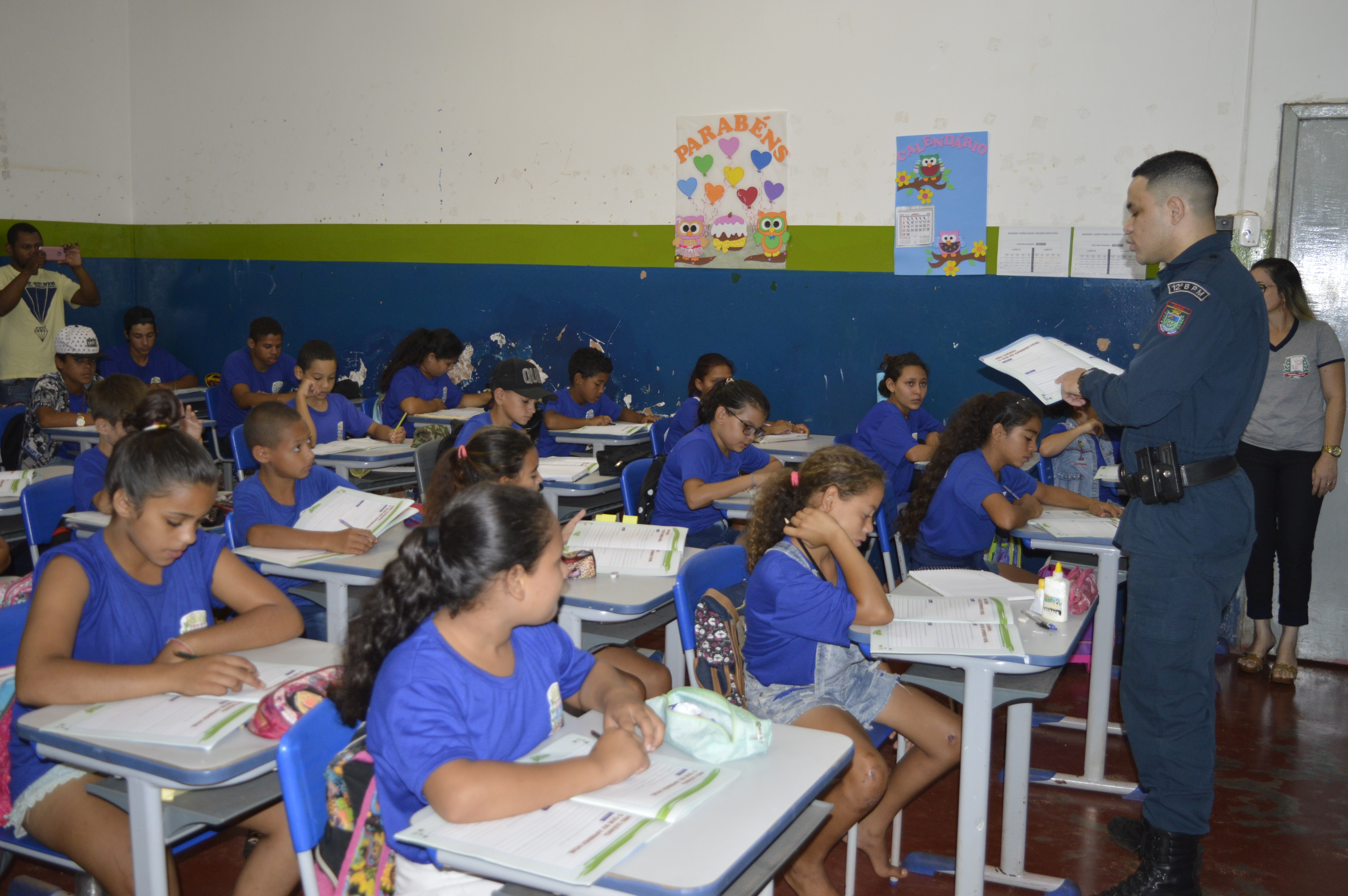 Alunos da rede municipal de ensino de Itaquiraí estão recebendo o Projeto PROERD