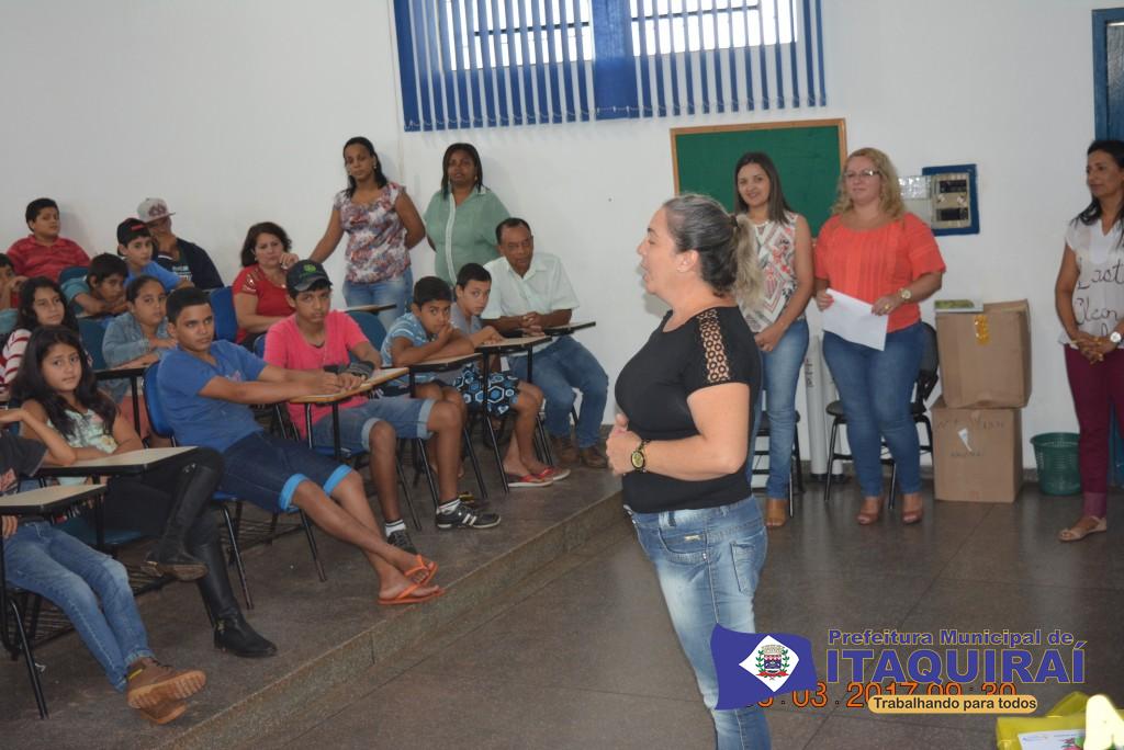 Prefeitura de Itaquiraí doa mais de 2500 kits escolares aos alunos da rede municipal