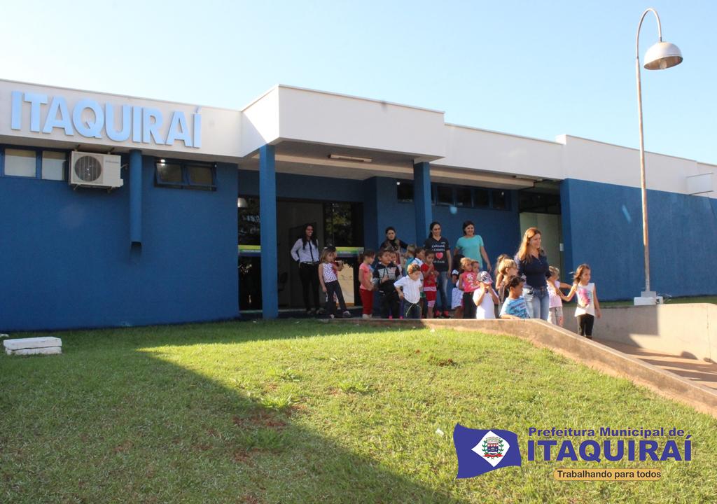 Alunos do Assentamento Sto Antônio visitam a Prefeitura de Itaquiraí pela 1ª vez