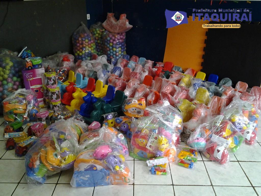 Creches recebem materiais pedagógicos e brinquedos
