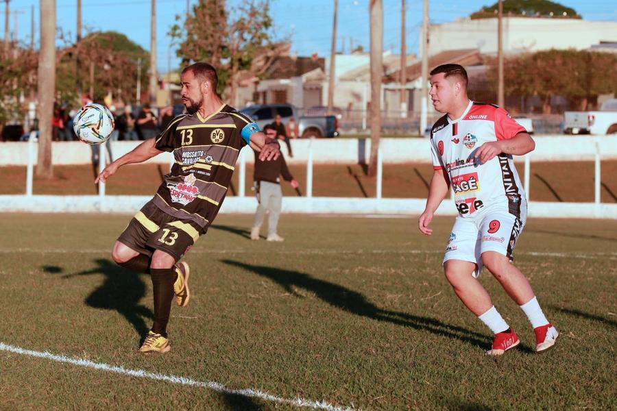 Final do Municipal de Futebol Suíço premia campeões nas categorias Aberto e Master