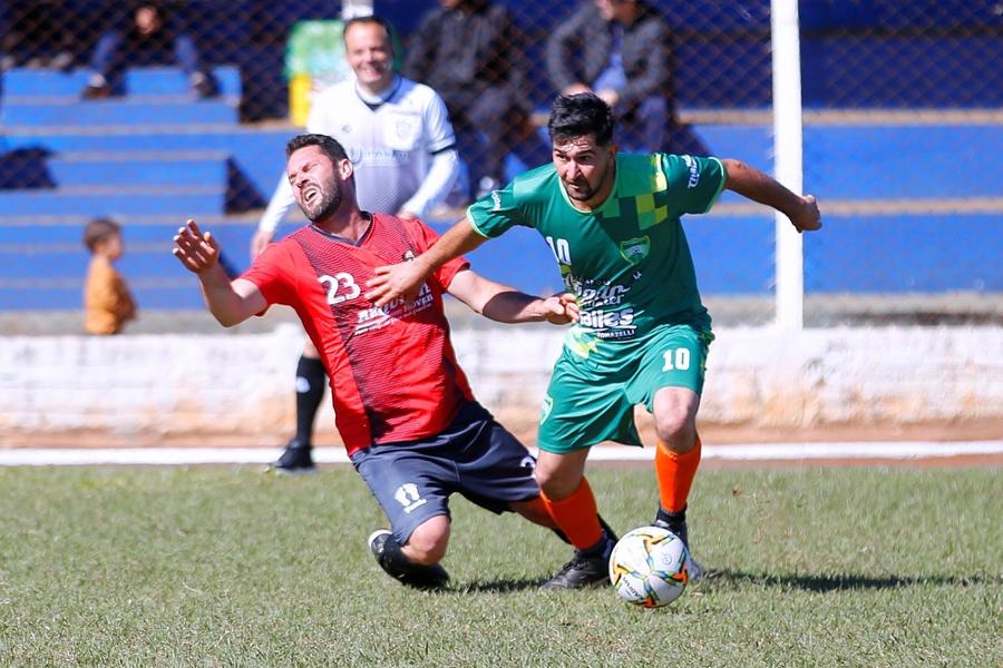 Final do Municipal de Futebol Suíço premia campeões nas categorias Aberto e Master