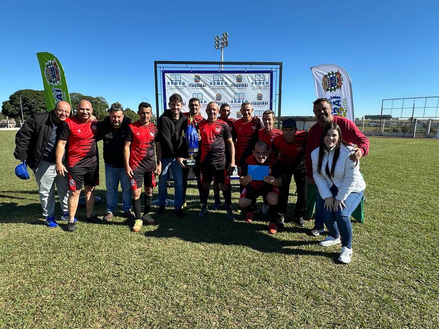 Final do Municipal de Futebol Suíço premia campeões nas categorias Aberto e Master
