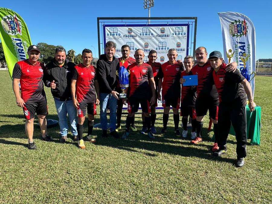 Final do Municipal de Futebol Suíço premia campeões nas categorias Aberto e Master