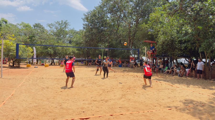 1º Torneio de Vôlei Verão da Amizade reúne atletas e promove esporte e lazer em Itaquiraí