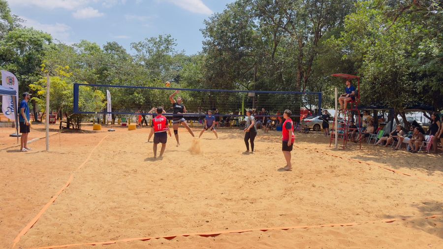 1º Torneio de Vôlei Verão da Amizade reúne atletas e promove esporte e lazer em Itaquiraí