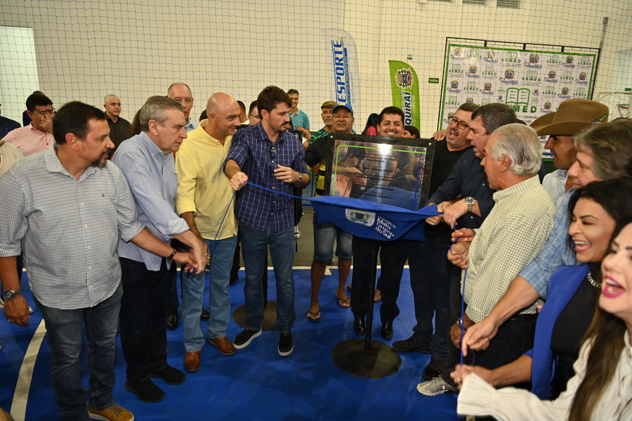 Prefeito Thalles Tomazelli e Governador Eduardo Riedel inauguram o primeiro Ginásio de Itaquiraí e assinam convênio para reforma da Praça Santos Tomazelli e implantação da rede de abastecimento de água no P.A Santa Rosa