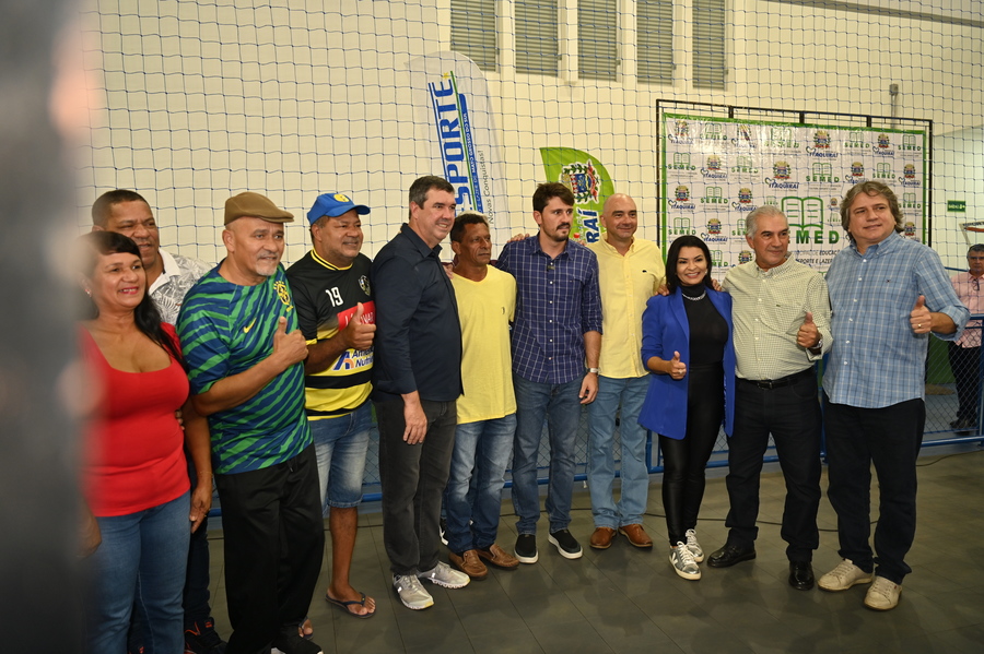 Prefeito Thalles Tomazelli e Governador Eduardo Riedel inauguram o primeiro Ginásio de Itaquiraí e assinam convênio para reforma da Praça Santos Tomazelli e implantação da rede de abastecimento de água no P.A Santa Rosa