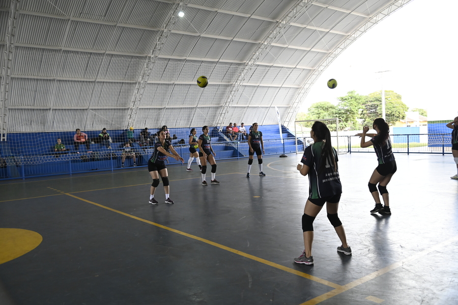 Itaquiraí conquista o título de campeã do Quadrangular Regional de Voleibol Feminino