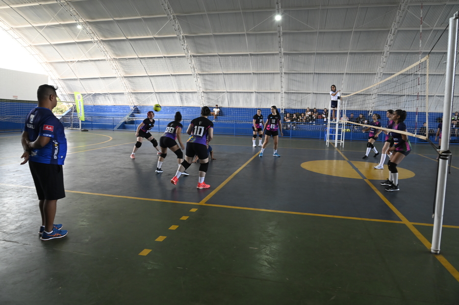 Itaquiraí conquista o título de campeã do Quadrangular Regional de Voleibol Feminino